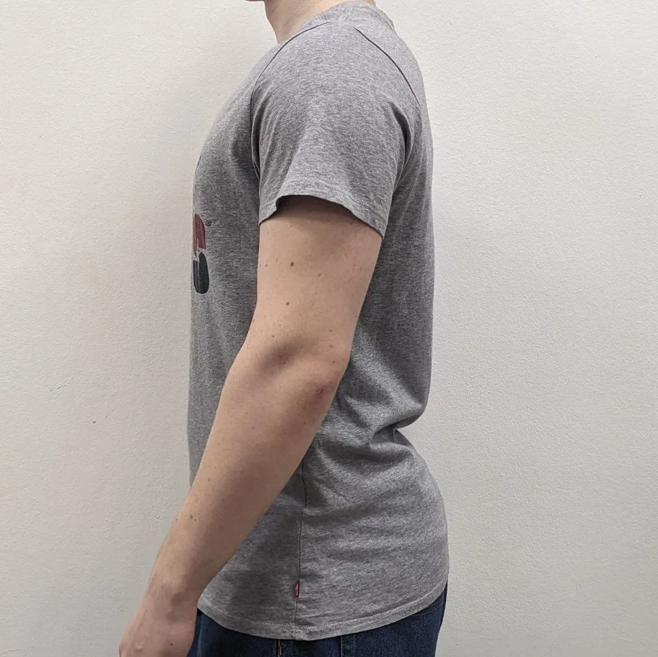 Футболка Levi`s (M) — фотография 2