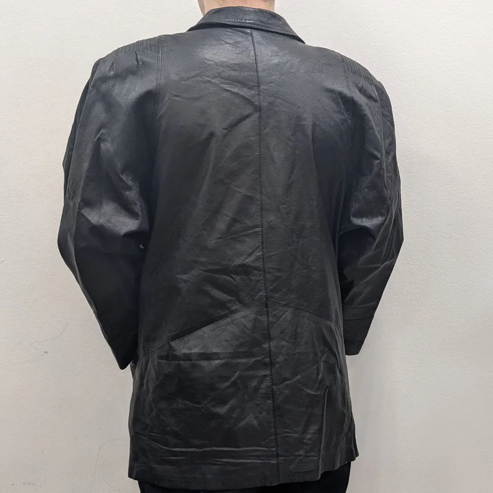 Кожаная куртка (XL) — фотография 2