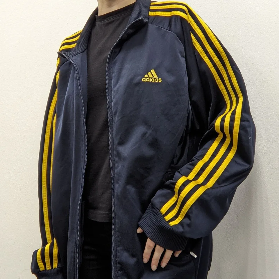 Олимпийка Adidas (L) — архивная находка