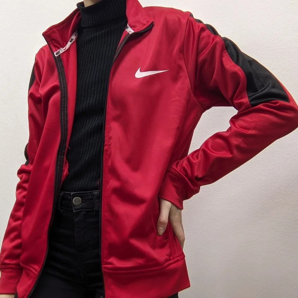 Олимпийка Nike (S) — архивная находка